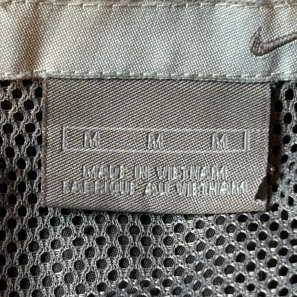 Nike Men's Black Gray Pullover Windbreaker Jacket Medium Athletic Lightweight - Picture 6 of 7